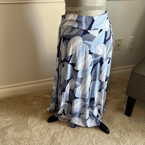 T-shirt material skirt 100% rayon - Picture 1 of 6
